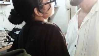 Desi stepdad fucks sexy daughter in hot cowgirl sex - hindi audio Thumbnail