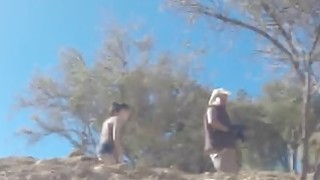 Border patrol captures a gorgeous foreign beauty crossing Thumbnail